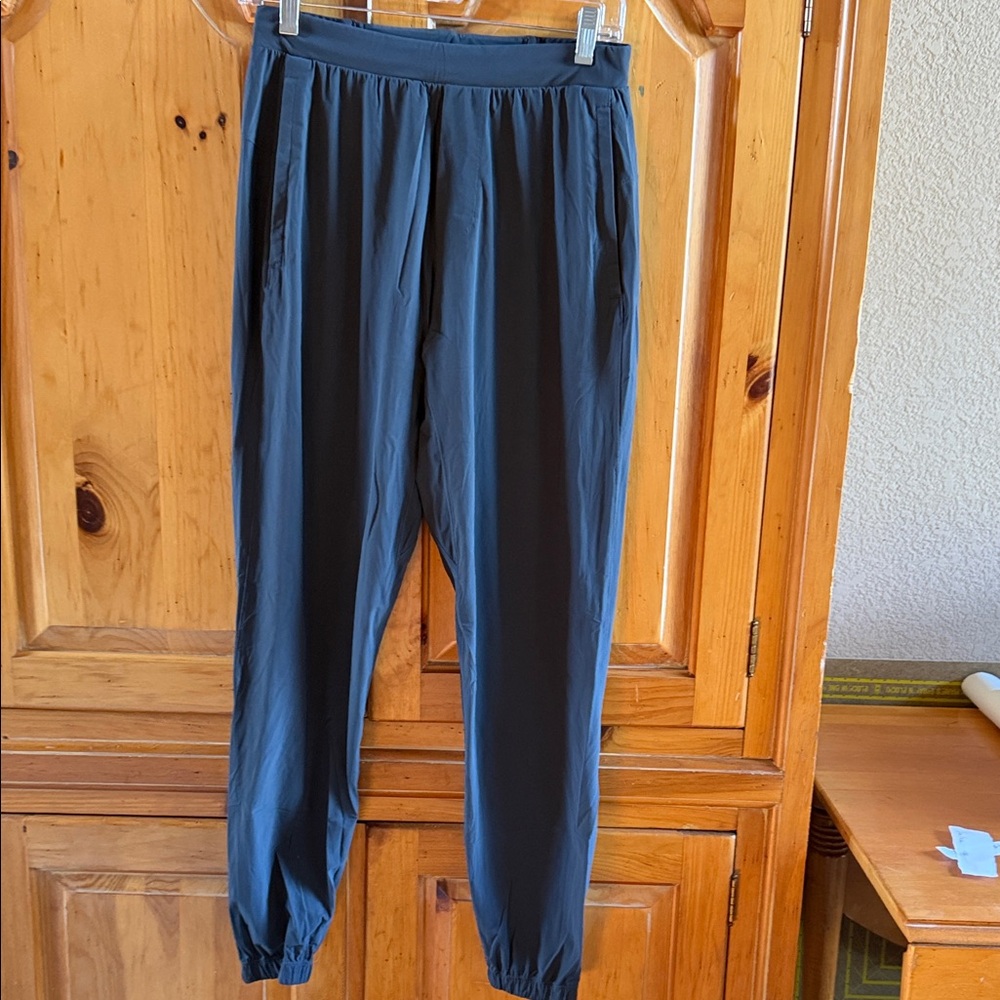 lululemon athletica Men's Dark Gray Joggers